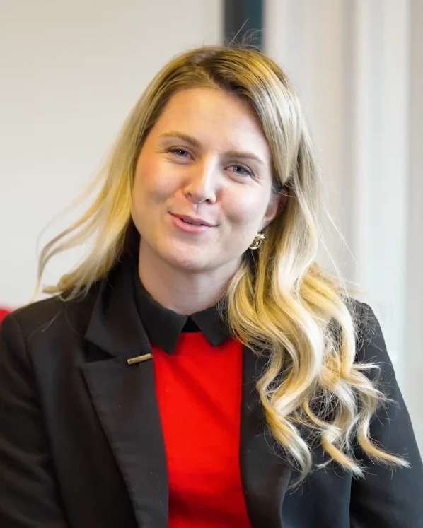Portrait de Harmony, Responsable ADV